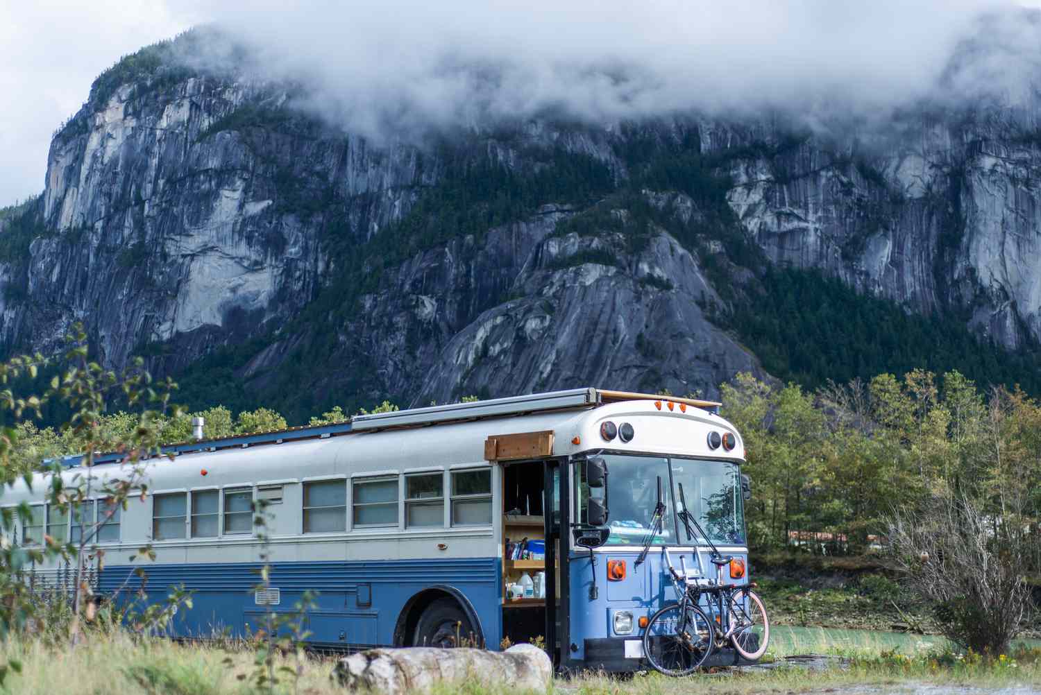 12 Buses Reworked Into Fabulous Tiny Properties on Wheels